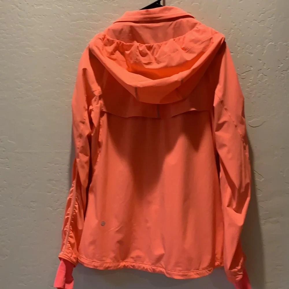 Lululemon Jacket - Picture 3 of 5